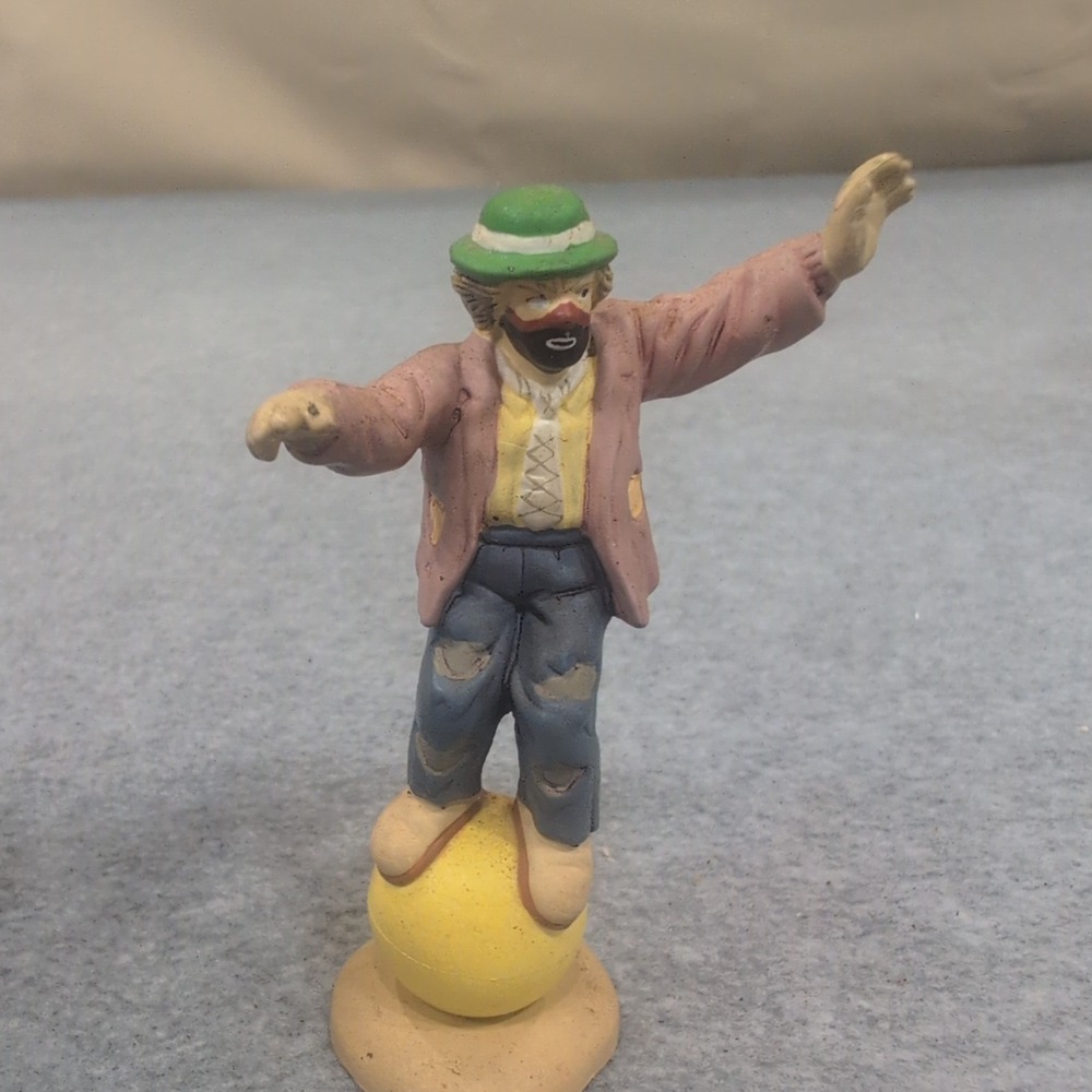 Emmett Kelly Jr. Clown Figurines Trio Balancing Circus Performers Resin - Picture 4 of 6